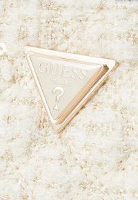 Guess GIULLY TOP ZIP  - Mala de mão - ivory