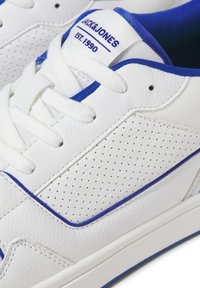 Jack & Jones JFWLONDON  - Zapatillas - white detail:nautical blue