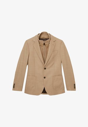 Bézs színű férfi blézer két gombbal, foltzsebekkel és egy hozzáerősített, cipzáras belső réteggel, amely melegséget és stílust biztosít.