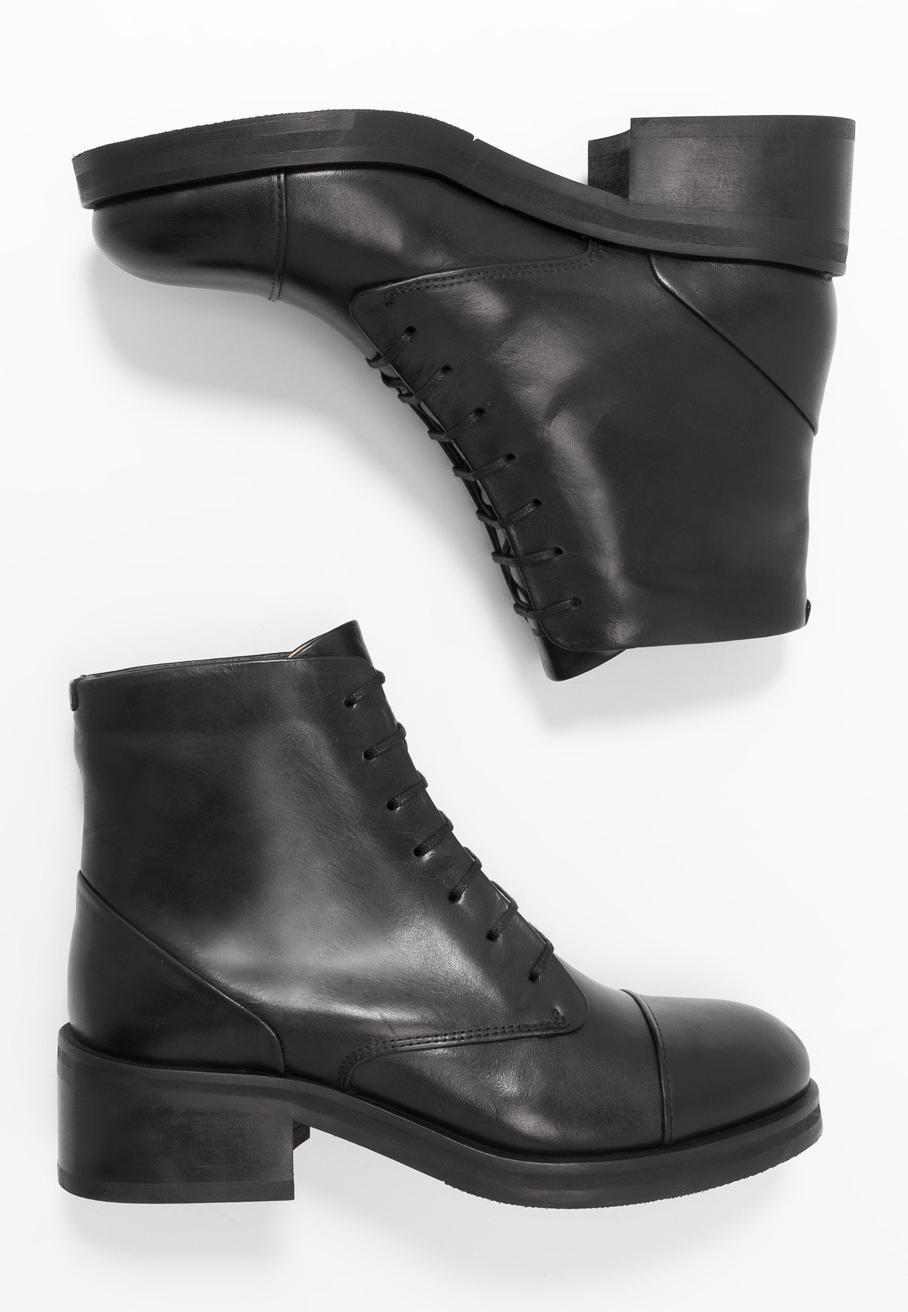 DISTRICT LACE UP BOOT Snörstövletter black DISTRICT LACE UP BOOT Snörstövletter black