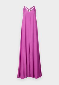 Μακριά, αέρινη μάξι φόρεμα σε έντονο ροζ χρώμα. Έχει τιράντες spaghetti με στριφτό σχέδιο και λεπτομέρεια με κλειδώματα στο στήθος. Λείο υφασμά.