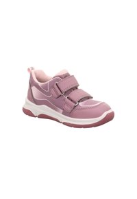 Lila Sportsschuh mit zwei verstellbaren Riemen, aus Netzstoff, gummierter Sohle und einem strukturierten Design im Obermaterial. Weiße Zwischensohlenakzente.