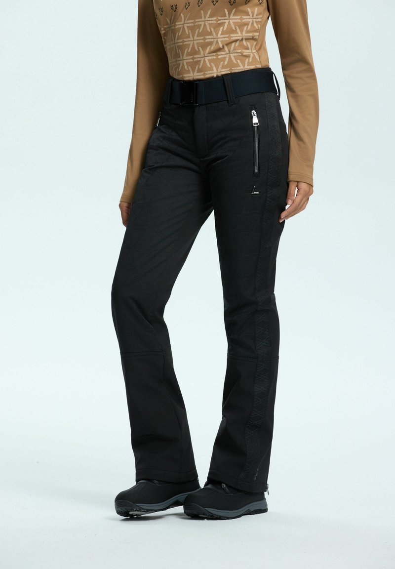 Zwarte waterdichte skibroek met een aansluitend design, voorzien van zijzakken met rits, gestructureerde zijkanten en een riem op de taille.