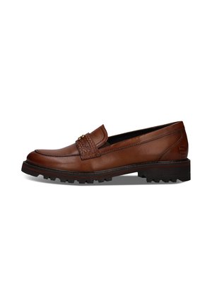 Brauner Leder-Slipper mit strukturiertem Riemen und schwarzer robuster Sohle, Seitenansicht, mit kleinem goldfarbenem dekorativem Detail am Riemen.