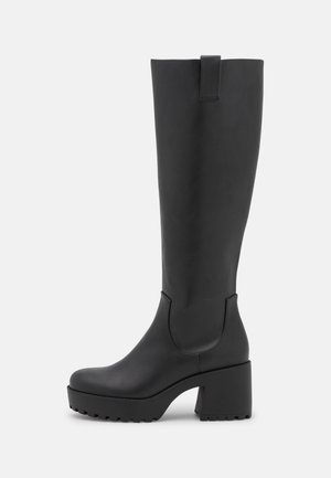 Platform boots - black