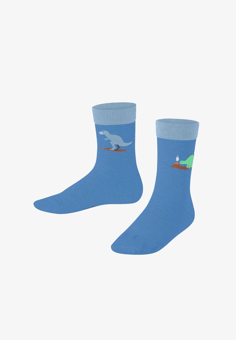 Blaue Socken mit kontrastierenden hellblauen Bündchen. An den Seiten befinden sich Grafiken eines grauen Dinosauriers und eines grünen Dinosauriers, aus weichem Material gefertigt.