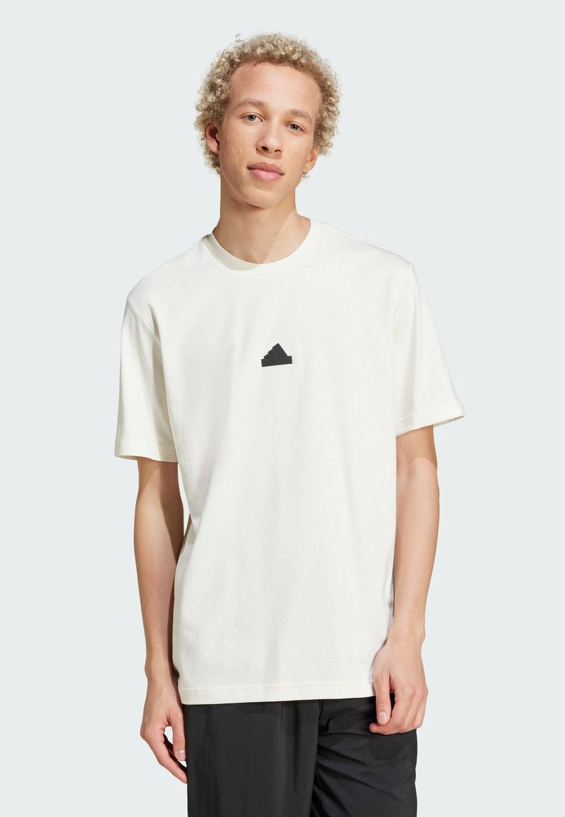 adidas Sportswear CITY ESCAPE GRAPHIC - Majica kratkih rukava s printom - off white