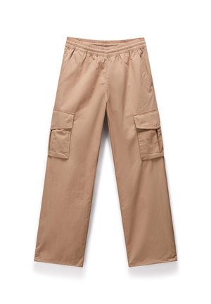 Beige cargobroeken met een elastische tailleband, twee zijzakken en twee grote cargozakken. Gemaakt van lichtgewicht, gladde stof.