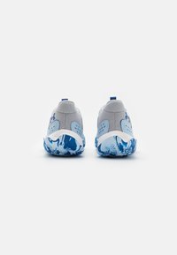 Under Armour JET '23 - Basketballsko - mod gray/nimbus blue/tech blue