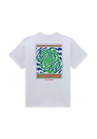 T-shirt bianco con una grafica a spirale colorata in verde, blu e rosa con motivi a zigzag. Include il logo "Vans" e l'anno di fondazione.