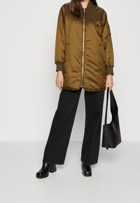 Marc O'Polo DENIM Kort kappa / rock - green