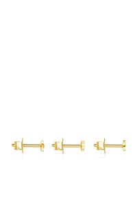 Boucles d'oreilles en or avec un design cylindrique simple, un dos plat et des fermoirs à poussoir. Trois paires présentées sur un fond blanc.
