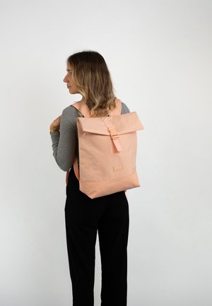 Larkson TAMMO UNISEX morelowy
