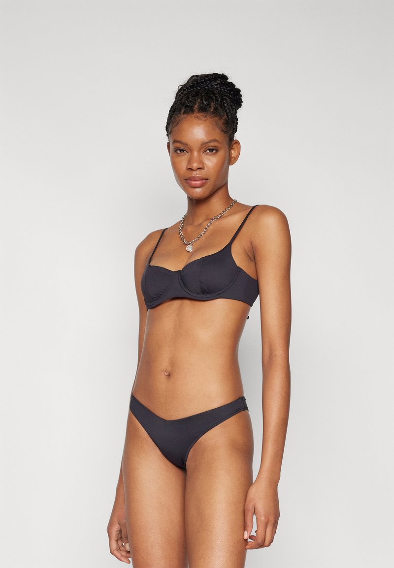 Frankies Bikinis COLA TOP - Bikini pezzo sopra - black