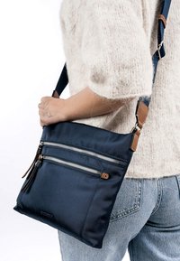 Emily & Noah UMHÄNGE ESTHER - Borsa a tracolla - blue