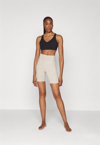 adidas Performance ALL ME ESSENTIALS SHORT LEGGINGS - Tights - beige