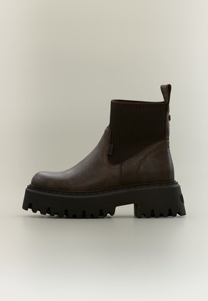 Buffalo, ASPEN CHELSEA  - Bottines à plateau - brown
