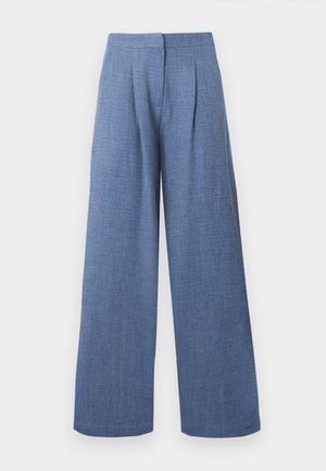 Μπλε παντελόνι με φαρδιά μπατζάκια, πιέτες μπροστά, ψηλή μέση και κρυφή μπροστινή κούμπωμα.