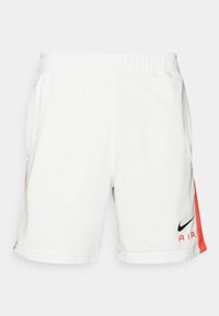 Selected, summit white/crimson