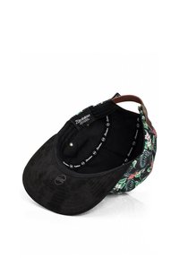 Gorra negra con lados con estampado floral, correa ajustable de cuero y forro interior con marca y logo en la parte superior de la visera.