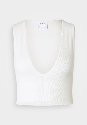 Witte geribbelde mouwloze crop top met diepe V-hals en BDG Urban Outfitters label op de achterkant van de kraag.