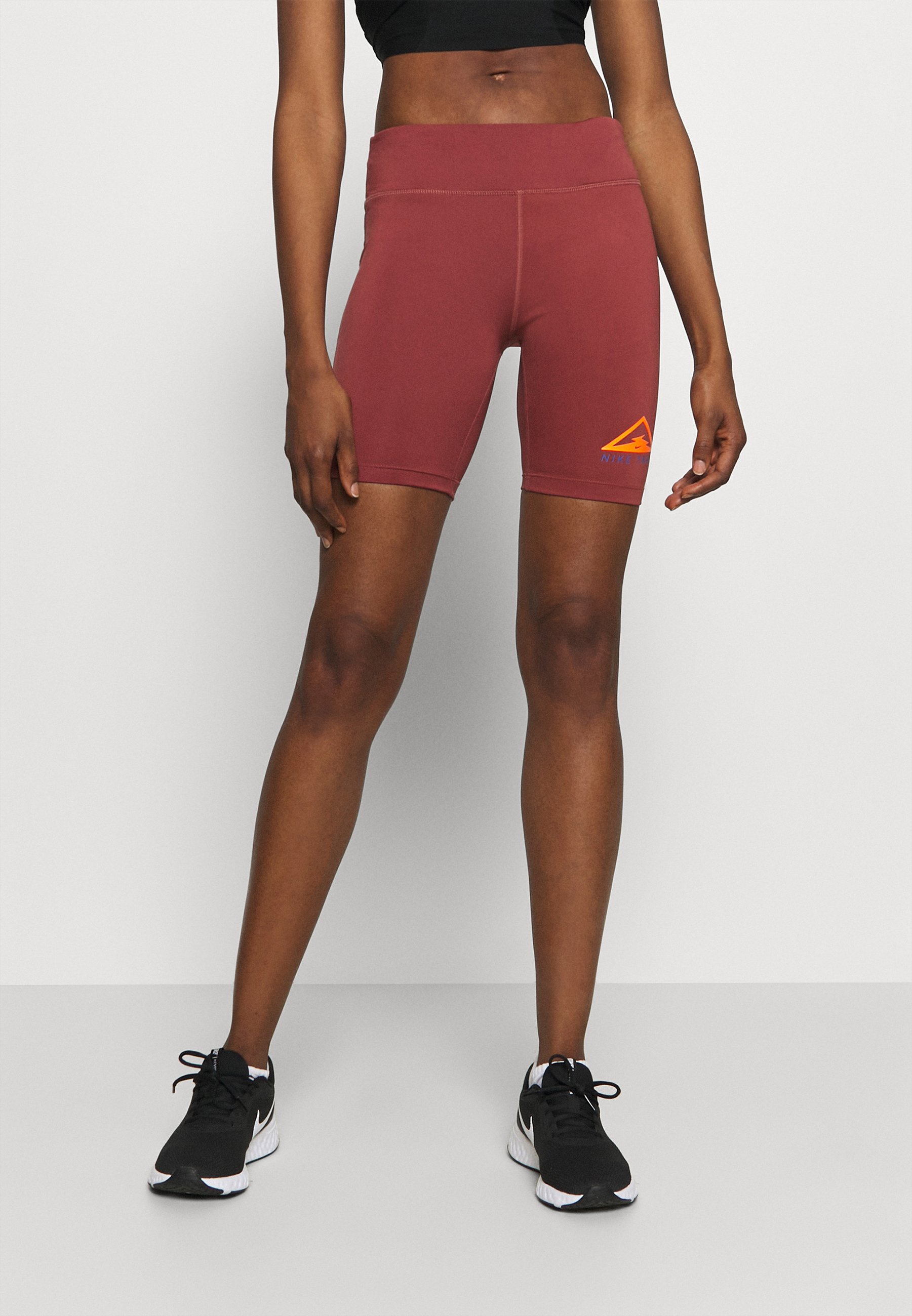 nike performance fast short