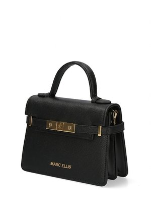 Zwarte textuur lederen handtas met bovenhandvat, goudkleurige sluiting en "MARC ELLIS" logo aan de voorkant.