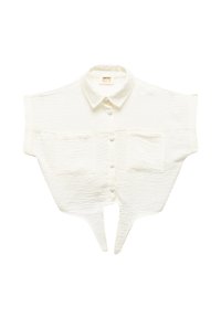 Camicia bianca corta con un tessuto testurizzato, maniche corte, chiusura frontale con bottoni e due tasche sul petto. Presenta un orlo a forma di V.