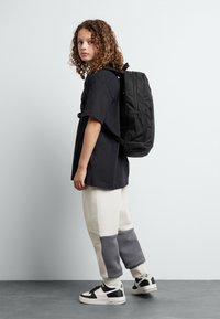 Nike Sportswear SET UNISEX - Astuccio - black