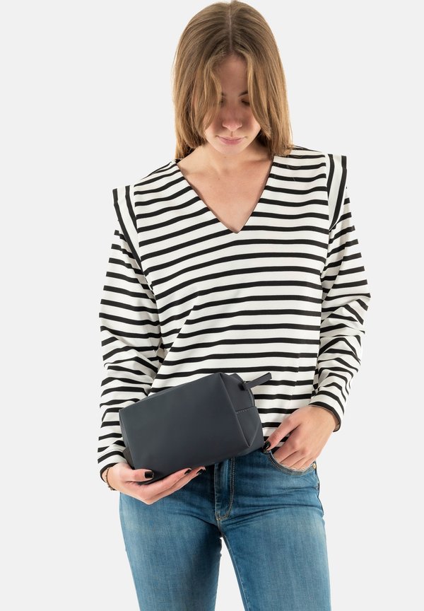 WASH BAG SMALL UNISEX - Kosmetiktasche