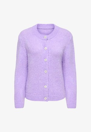 Cárdigan lila con cuello redondo, mangas largas, patrón de punto texturizado y cinco botones blancos en la parte delantera. Material suave y cálido.