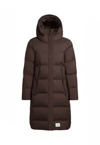 Manteau rembourré marron avec un col haut et une capuche réglable. Il possède deux poches latérales zippées et une étiquette de marque rectangulaire sur le bas avant.