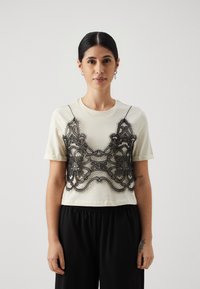 ONLY Petite ONLLUANA TEE - Marškinėliai su spaudiniu - bone white