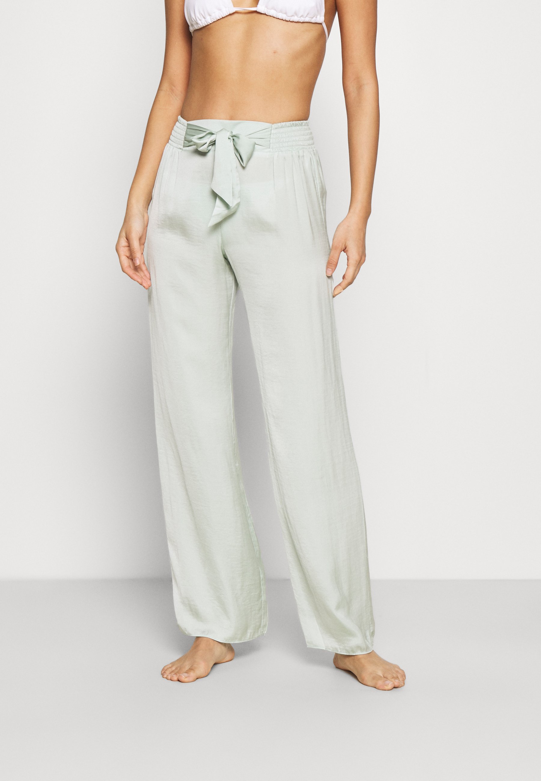 Pantalones de cuero de Etam | FASHIOLA.es