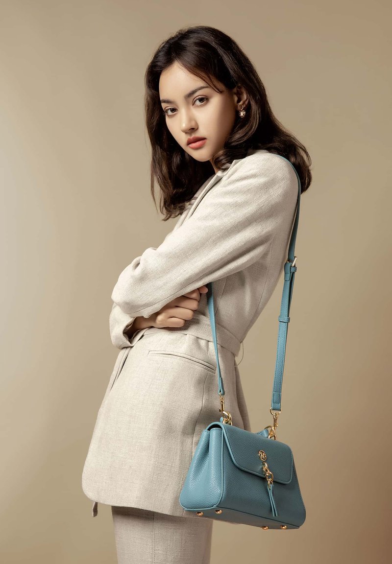 Victoria Hyde - ELEGANCE - Sac à main - blue, Agrandir