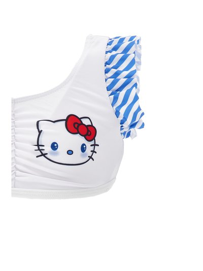 Λευκό τοπ μαγιό με το πρόσωπο της Hello Kitty και κόκκινο φιόγκο, με ρίγες σε μπλε και λευκό σε βολάν στους ώμους.