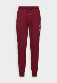 Não selecionado, deep rouge