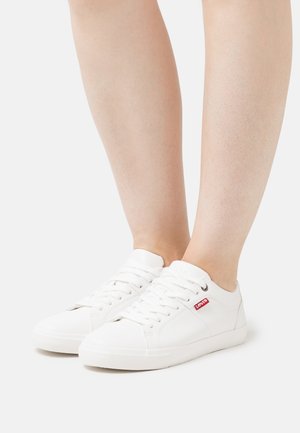 Levi's® WOODS - Sneaker low - brilliant white