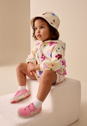Next, PATTERN BUCKET - Chapeau - pink fruit