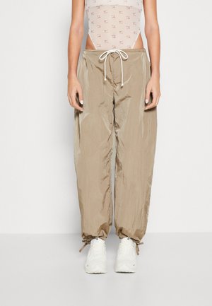 Weekday ALISTAR PARACHUTE TROUSER - Παντελόνι - mole