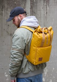 Manufaktur13 ROLL-TOP DAYPACK - Backpack - mustard