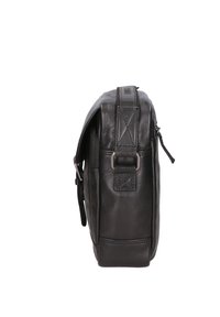 Borsa a spalla nera in pelle con forma rettangolare, chiusura con cerniera, tracolla regolabile e dettagli cuciti sui lati.