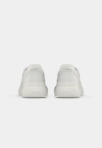 HUGO BLAKE - Trainers - white