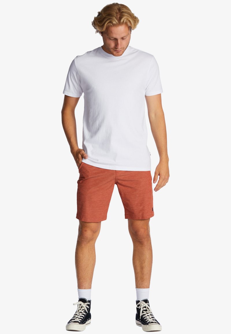 Billabong Shorts rood