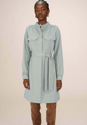 Robe chemise - sauge