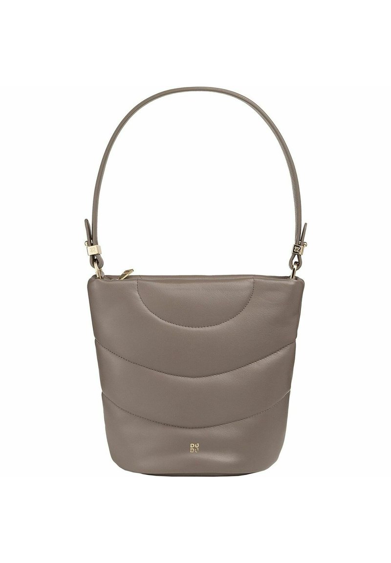 Borsa a secchiello grigia in pelle con design curvo, texture liscia, dettagli in metallo dorato e tracolla regolabile.