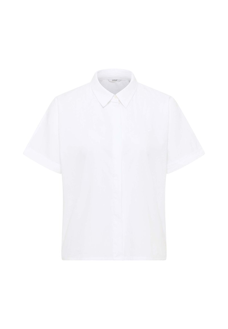 Camicia bianca a maniche corte con collo a punta, linee pulite e materiale in cotone liscio; presenta un orlo dritto e dettagli minimi.