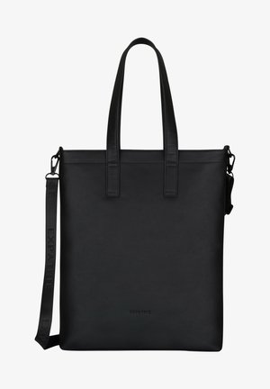 Zwarte leren tote bag met dubbele handgrepen aan de bovenkant, verstelbare schouderriem, een gladde textuur en een geperst merkembleem aan de voorkant.