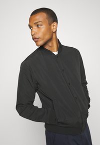 Jack & Jones WARRIOR COLLEGE UNISEX - Bomberjacka - black
