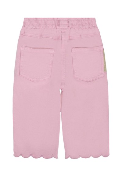 Shorts in denim rosa con orlo a scalloped, vita elastica e due tasche posteriori. Tessuto leggero con una texture liscia.